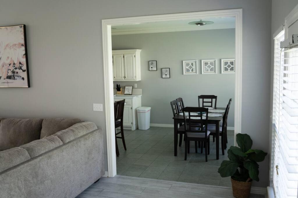 Villa Walking Distance To Coler Mtn Bike - 3Br 2Ba Bentonville Esterno foto